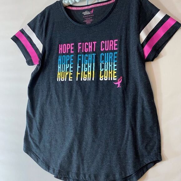 Susan G Komen Tops - Hope Fight Cure Susan G Komen Tee Large